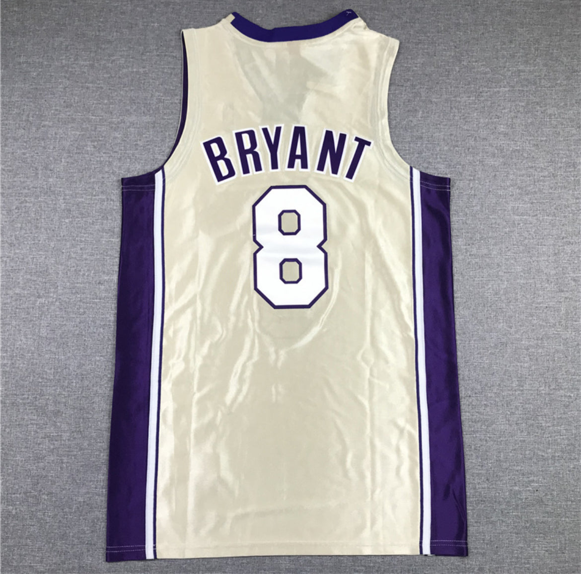 Kobe Bryant #8 Lakers (Crema Clásico)