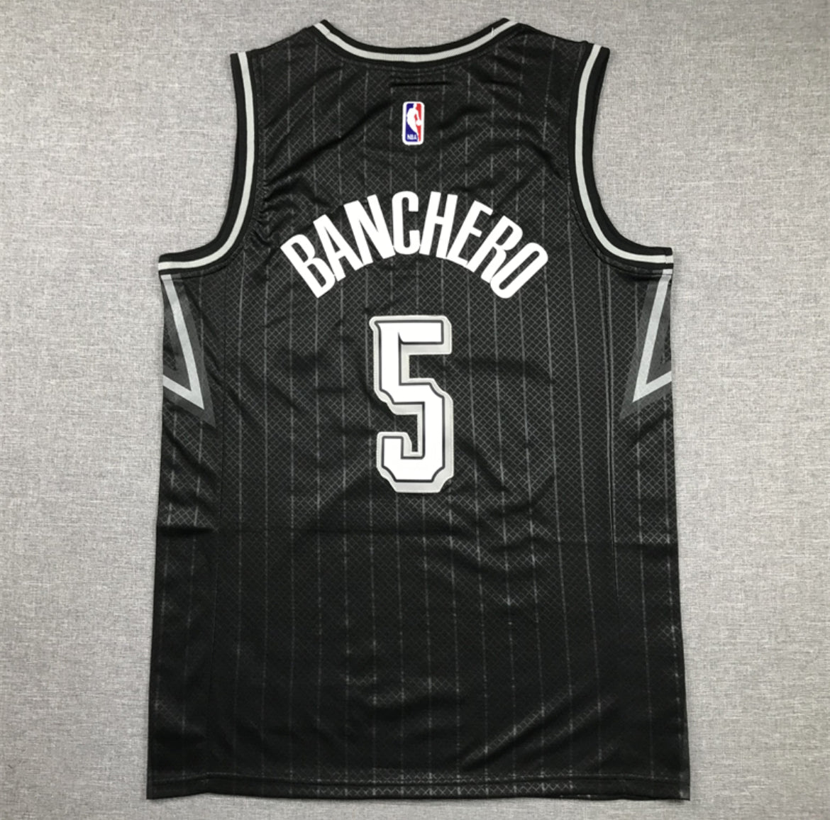 Jerseys Paolo Banchero #5 Orlando Magic City Edition (Negro y Blanco)
