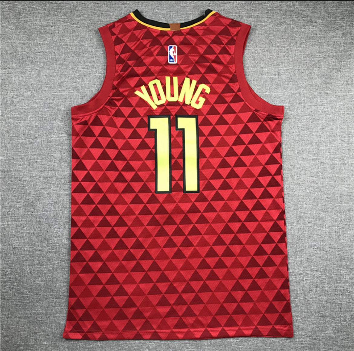 Trae Young #11 Atlanta Hawks (Roja y Negra)