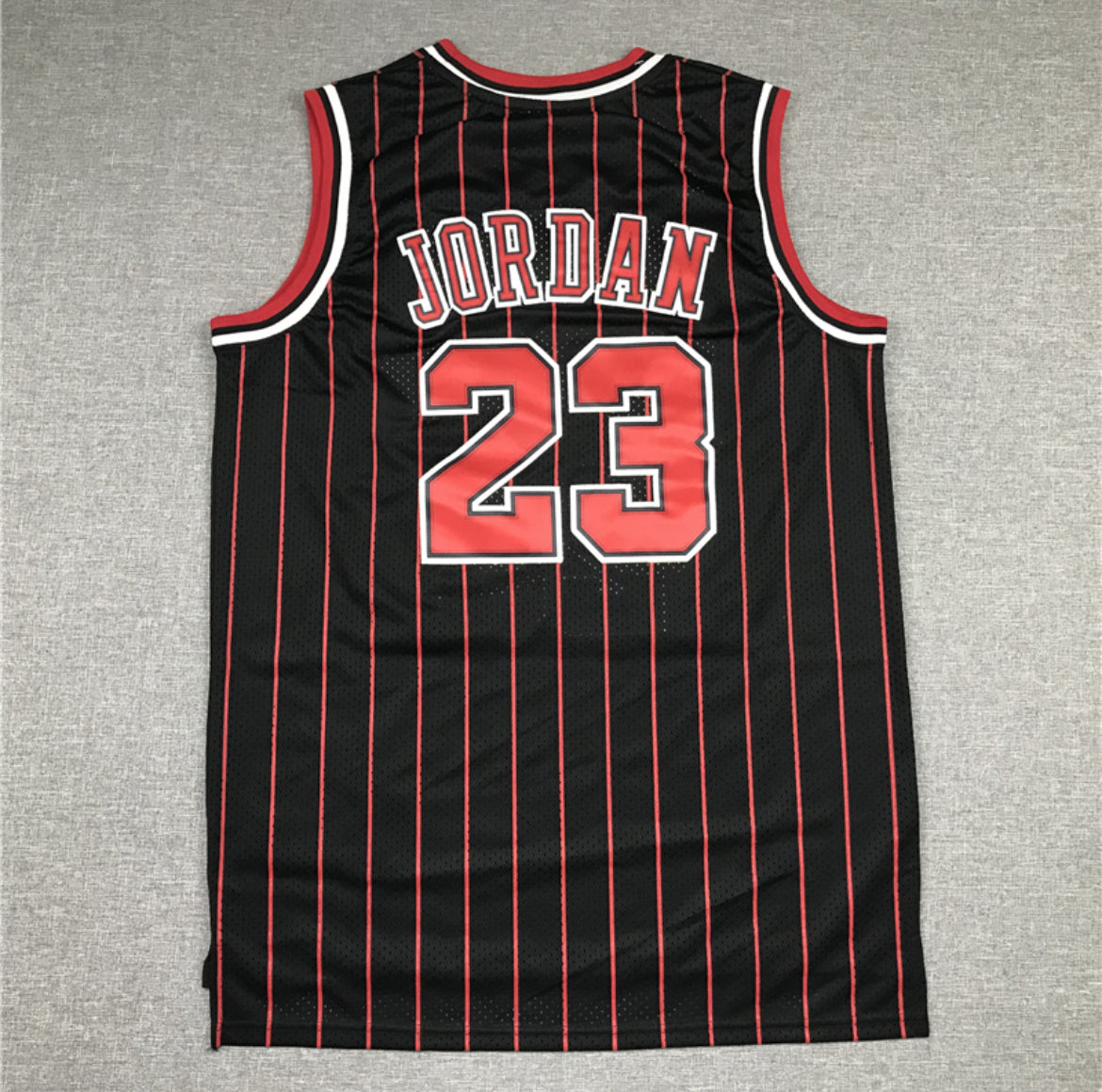 Jersey Negra Michael Jordan #23 Chicago Bulls 1996-97 Hardwood Classics
