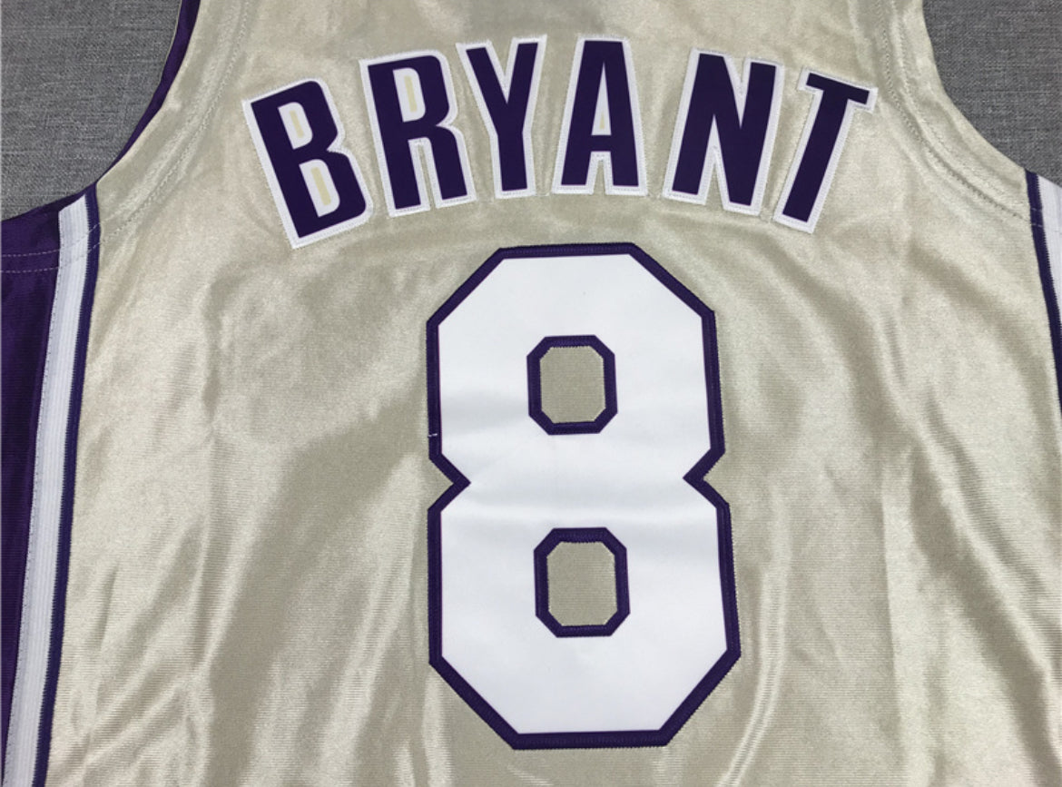 Kobe Bryant #8 Lakers (Crema Clásico)