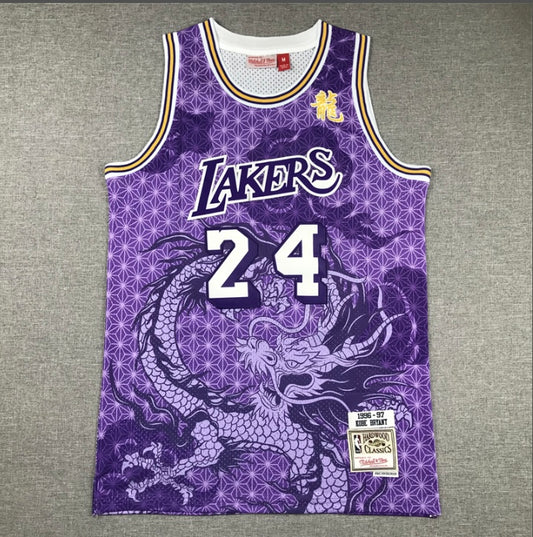 Jersey Kobe Bryant #24 Los Angeles Lakers (Púrpura con dragón)